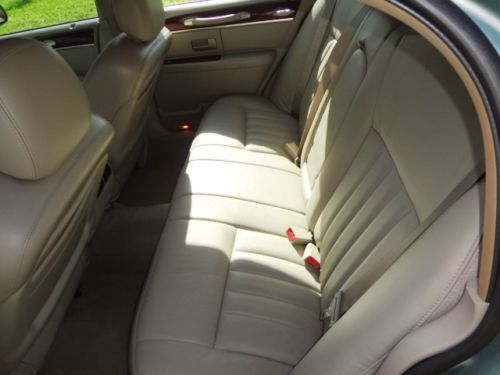 2005 Lincoln Town Car Signature 35K Miles Clean Carfax Rust Free  Beautiful Car!, US $11,999.00, image 70
