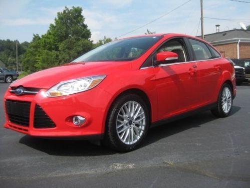 2012 ford focus sel sedan 4-door 2.0l