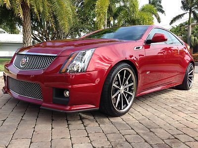 Cts-v supercharged 2 door coupe - navigation - recaro seats - pano roof - camera