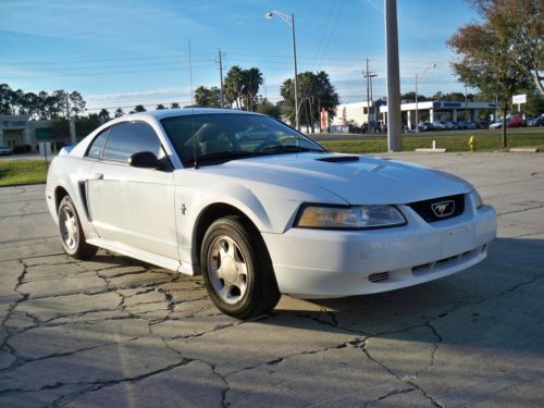 2000 ford mustang automatic 6 cylinder cold a/c please read ad $99 no reserve