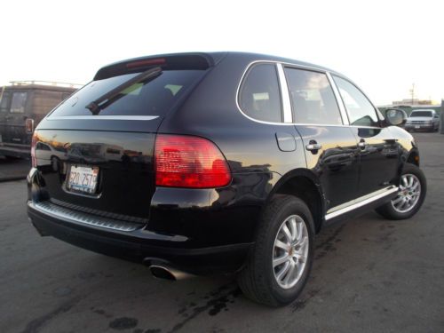 2004 Porsche Cayenne, NO RESERVE, image 2