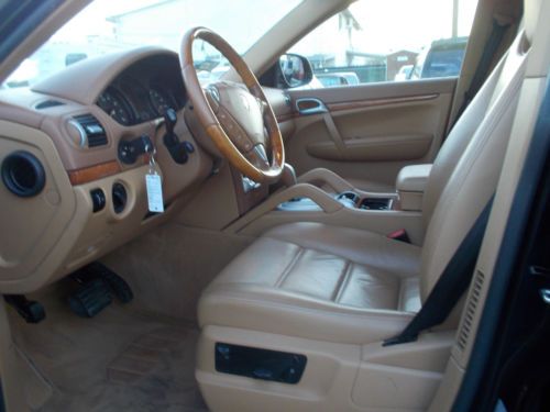 2004 Porsche Cayenne, NO RESERVE, image 3