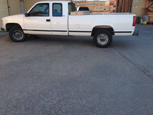 98  gmc sierra 2500  ext cab