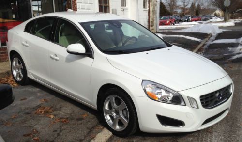 2012 volvo s60 t5 *** warranty***bluetooth****** sirius satellite radio ***