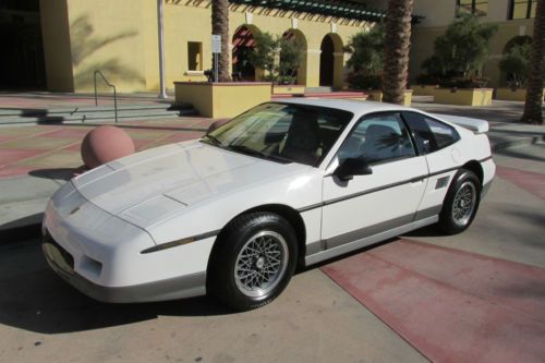 1986 pontiac fiero gt coupe 2-door 2.8l