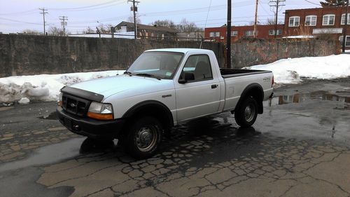 1999 ford ranger 4wd. needs motor work, runs and drives. no reserve!