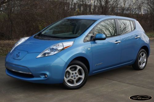 2011 nissan leaf sl nav back-up 100-% electric 1-owner save big