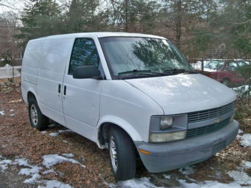 2005 astro van