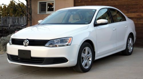 2012 volkswagen jetta tdi with dsg auto/manual, like new 37,116 miles