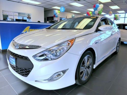 Certified hybrid warranty leather navigation sunroof alloys white auto sedan xm