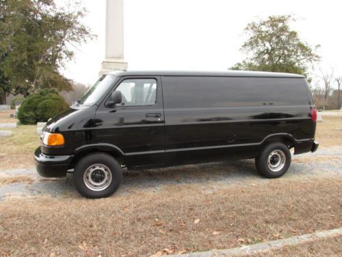 1998 Dodge Van. It has the 5.2 L (318) V8, AC, AM-FM, PS, US $3,200.00, image 13