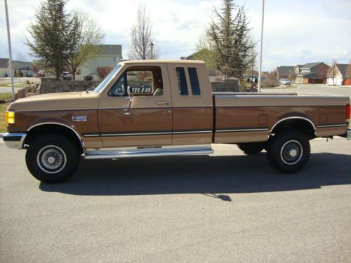 Ford f250 extende cab xlt lariat