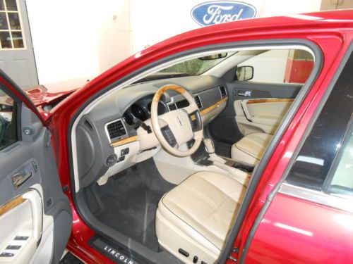 2012 Lincoln MKZ AWD Navigation 63K NO RESERVE Damaged Salvage Rebuildable, image 18