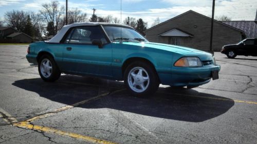 1992 mustang lx convertible calypso green white top, white  leather interior