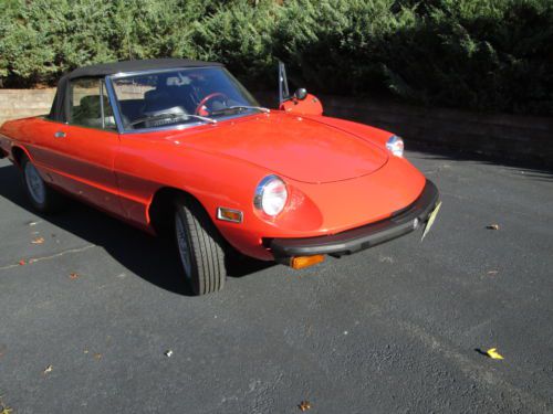 1975 alfa romeo spider veloce convertible 2-door 2.0l