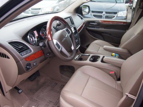 New Limited 3.6L V6 NAV DVD Leather Loaded T&C Van Warranty Forever We Finance, image 4