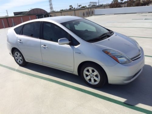 2007 toyota prius base hatchback 4-door 1.5l