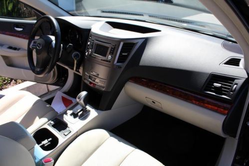 12 Outback 2.5L Black & Tan Heated Leather Power Seats CD MP3 Spoiler Hatchback, US $21,801.00, image 24