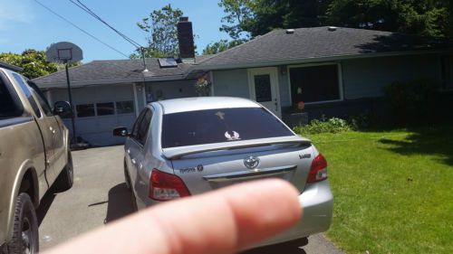 2007 Toyota Yaris Sedan Silver 4 door great gas mileage! custom rims and tires, US $6,800.00, image 2