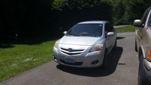 2007 Toyota Yaris Sedan Silver 4 door great gas mileage! custom rims and tires, US $6,800.00, image 3