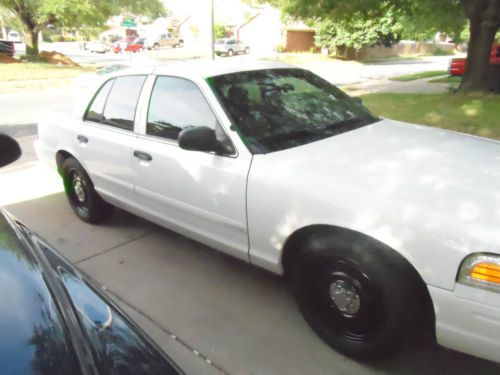 2006 crown victoria interceptor v8  71k original miles new tune-up, tags, plates