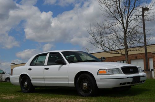 2010 ford crown victoria police interceptor - liqudiation sale! low reserve