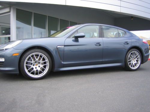 Low miles cpo panamera