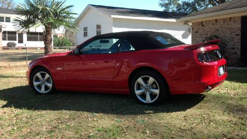 2013 ford mustang gt convertible 2-door 5.0l