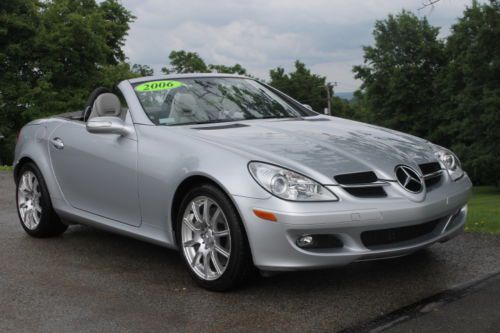Slk350 convertible~only 12,354 miles!!~mint!!~automatic~30pics~a must see!!