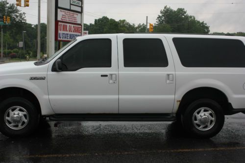 2001 ford excursion runs and drives perfect 4x4 municipally manitained