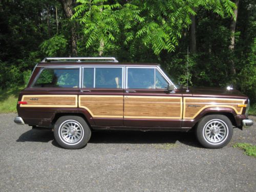 1988 jeep grand wagoneer base sport utility 2-door 5.9l