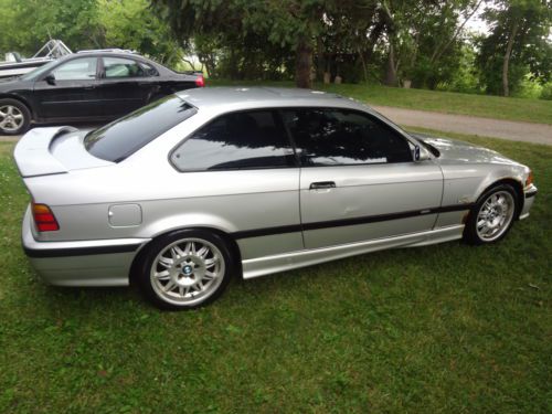 1999 bmw 323is base coupe 2-door 2.5l