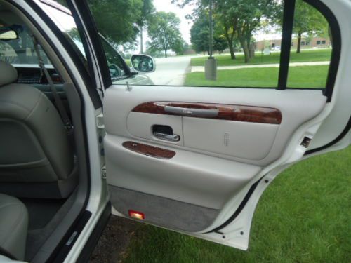 2000 Lincoln Town Car Cartier Sedan 4-Door 4.6L, image 21