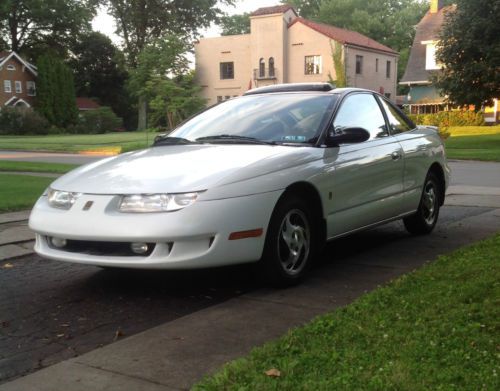 1999 saturn sc2 base coupe 3-door 1.9l