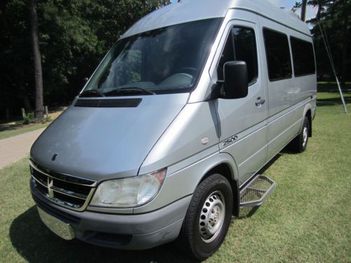 2006 dodge sprinter 2500 handicap lift passenger van low miles excellent cond!