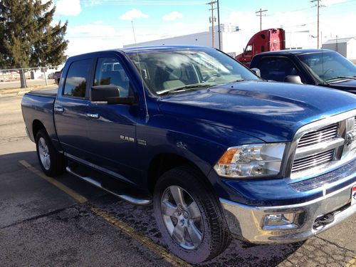 2009 dodge ram 1500 big horn crew cab pickup 4-door 5.7l - hemi