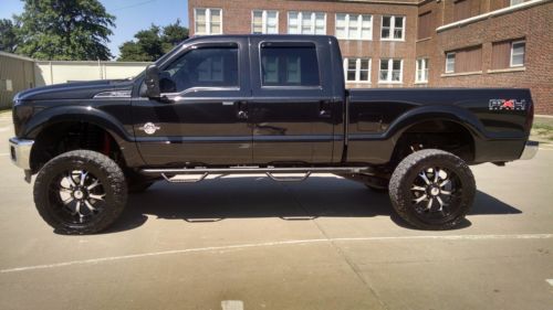 2011 ford f-250 super duty lariat crew cab pickup 4-door 6.7l powerstroke