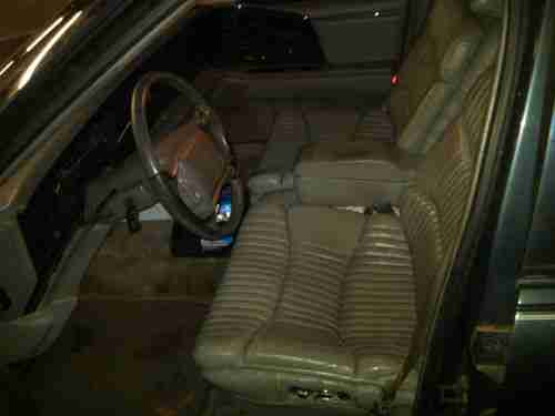 1994 Buick Park Avenue Ultra Sedan 4-Door 3.8L   NO RESERVE, image 2