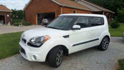 2013 kia soul exclaim hatchback 4-door 2.0l