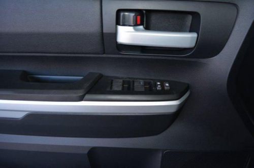 2014 toyota tundra sr5