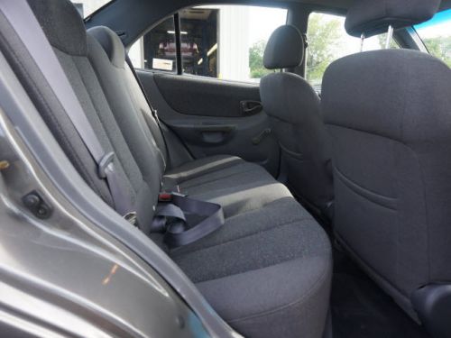 2002 Hyundai Accent GL, image 5