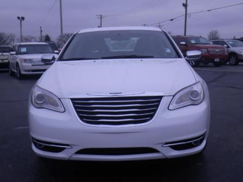 2014 chrysler 200 limited