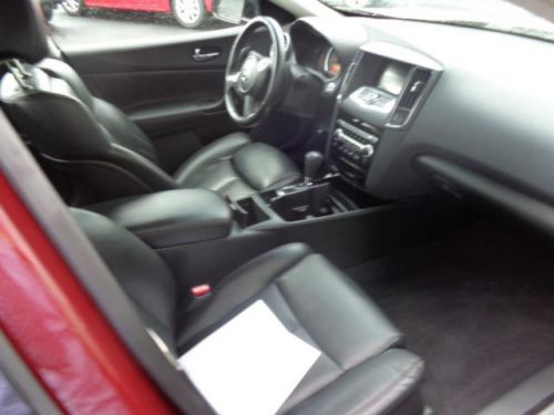 2010 nissan maxima sv