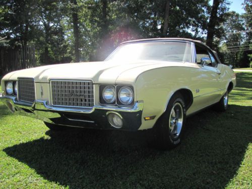 1972 olds cutlass conv, nice car only 73k original miles