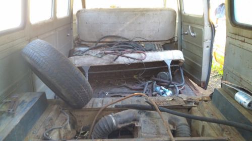 Corvair Greenbriar Van 1963 - with TITLE, image 3