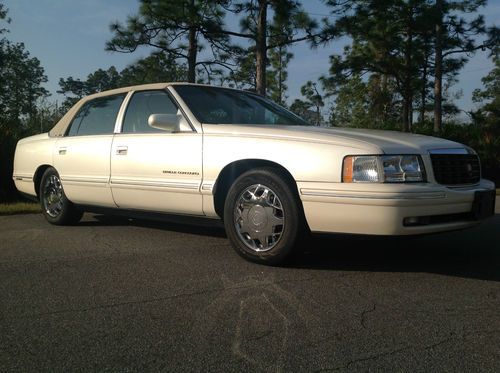 1997 cadillac deville concours  mint 80,250 miles! unreal! look at my feedback