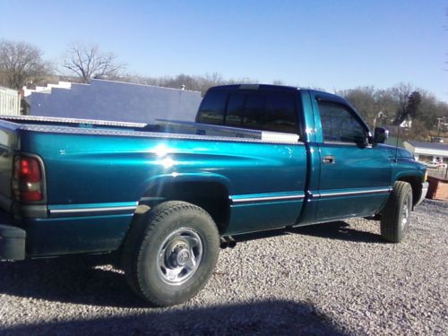 1997 dodge cummins diesel 2wd, 12 valve awesome truck!!!