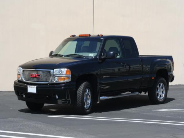 Gmc sierra 1500 denali extended cab pickup 4-door