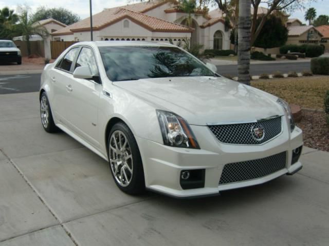 Cadillac cts v sedan 4-door