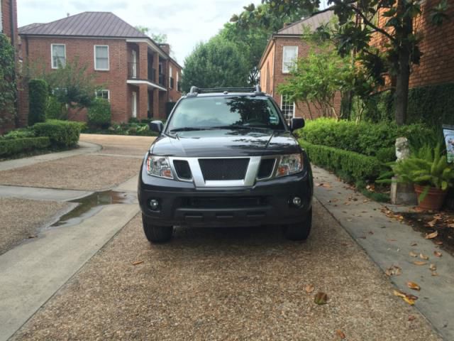 Nissan frontier pro-4x crew cab